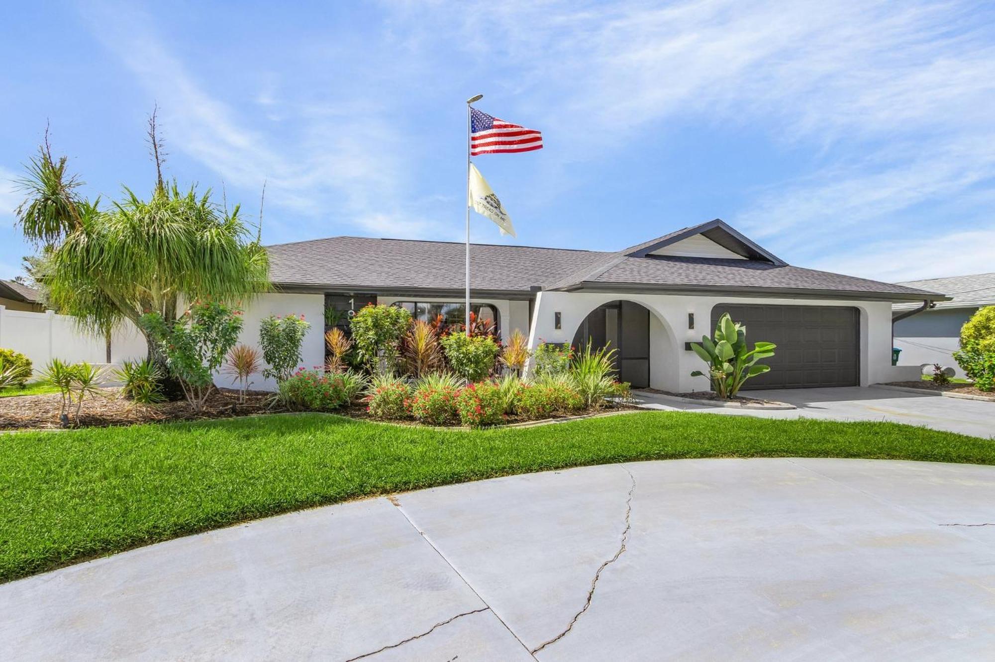 Gulf Access, Kayaks, Heated Pool - Cape By The Ocean - Roelens Villa Cape Coral Esterno foto